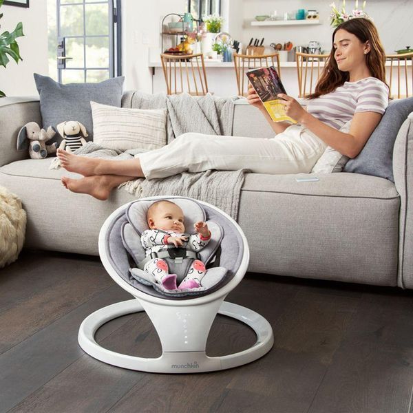 Заколисуючий центр Munchkin Baby Swing з функцією Bluetooth 9029001 фото